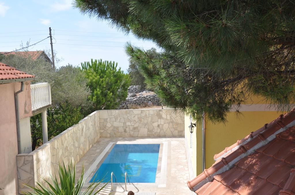 טיווט Apartments Villa-G Lustica מראה חיצוני תמונה